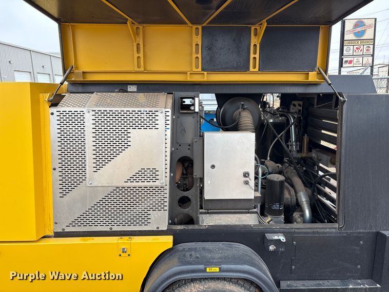 image for item EU4722 2022 Kaeser M118 air compressor