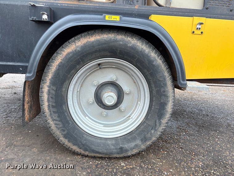 image for item EU4722 2022 Kaeser M118 air compressor