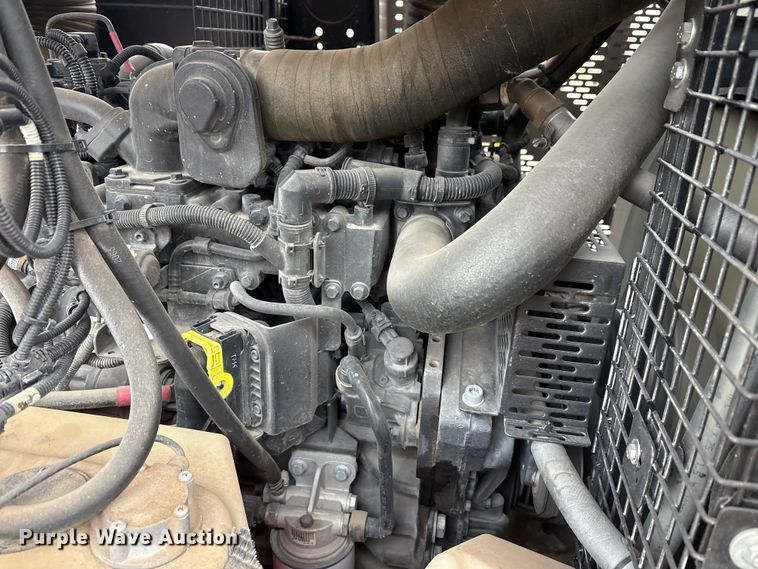 image for item EU4723 2021 Kaeser M118 air compressor