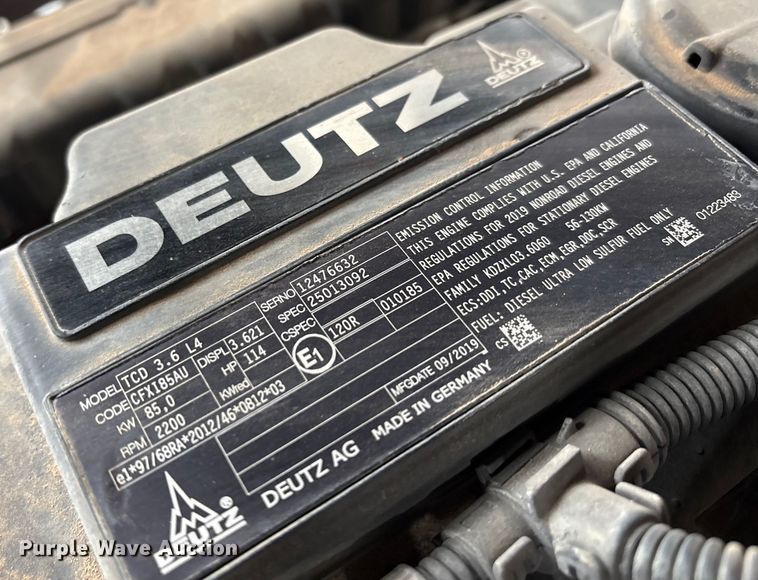 image for item EU4723 2021 Kaeser M118 air compressor