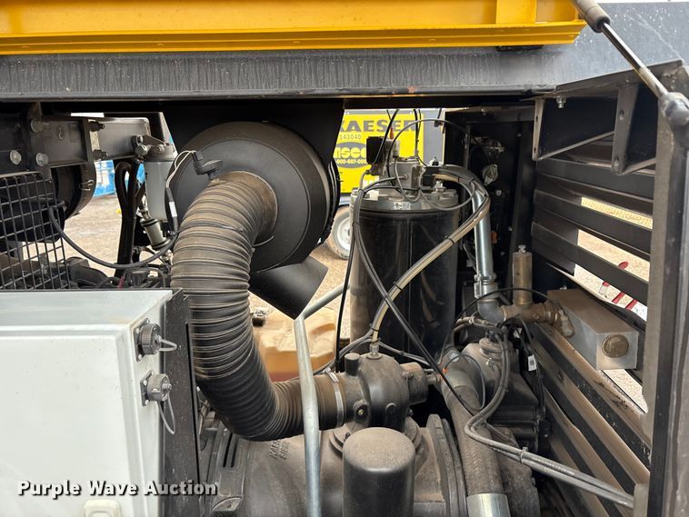 image for item EU4723 2021 Kaeser M118 air compressor