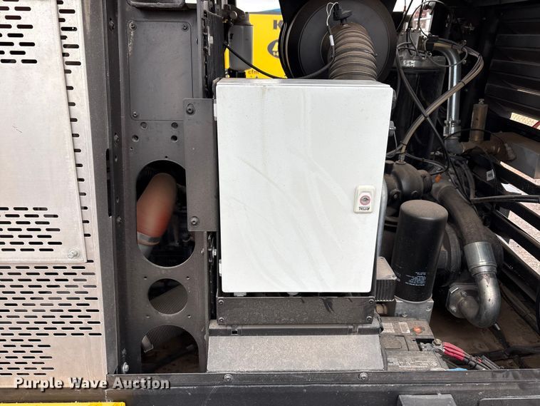 image for item EU4723 2021 Kaeser M118 air compressor