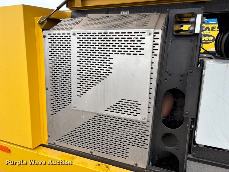 image for item EU4723 2021 Kaeser M118 air compressor