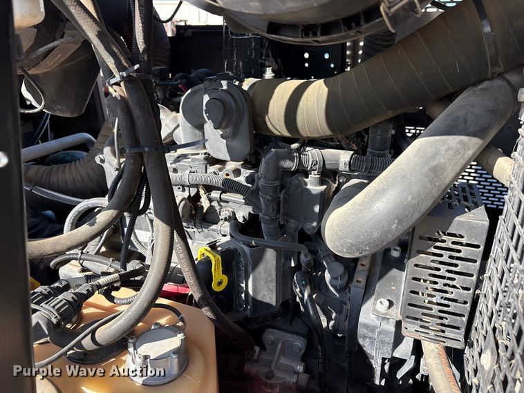 image for item EU4725 2022 Kaeser M118 air compressor