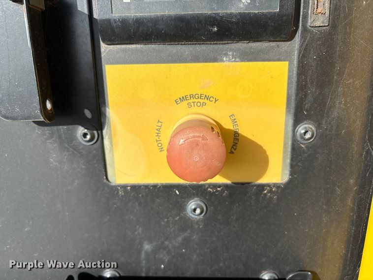 image for item EU4726 2021 Kaeser M118 air compressor