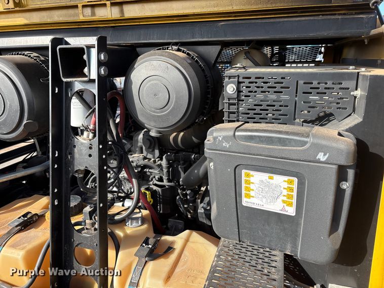 image for item EU4726 2021 Kaeser M118 air compressor