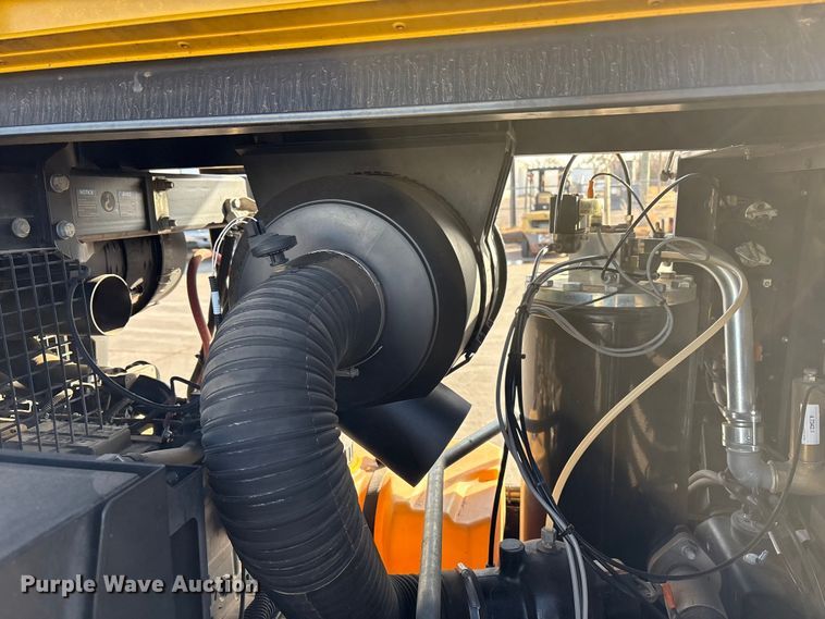 image for item EU4726 2021 Kaeser M118 air compressor