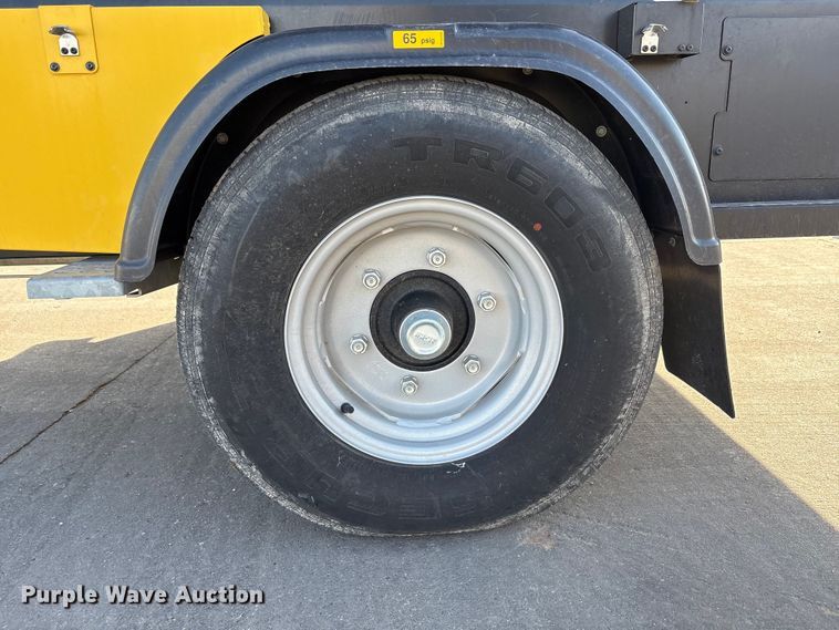 image for item EU4726 2021 Kaeser M118 air compressor