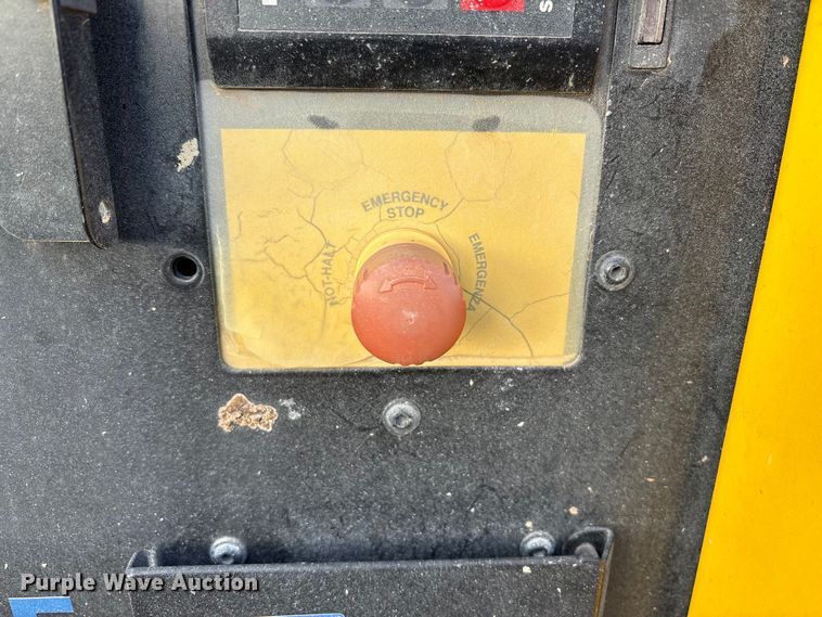 image for item EU4727 2022 Kaeser M118 air compressor