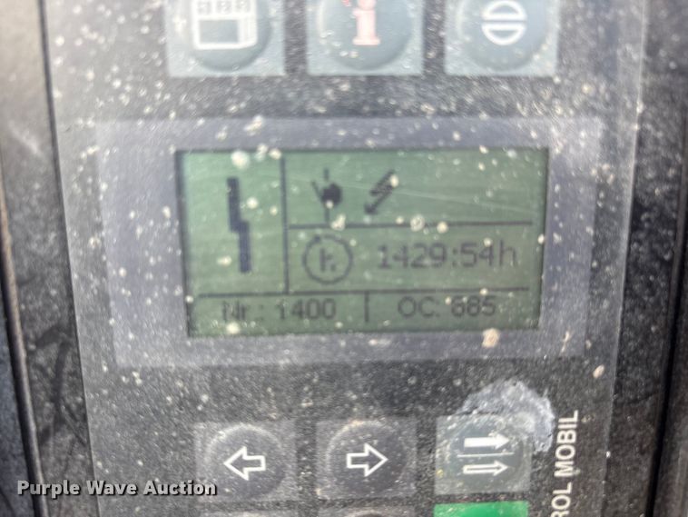 image for item EU4727 2022 Kaeser M118 air compressor