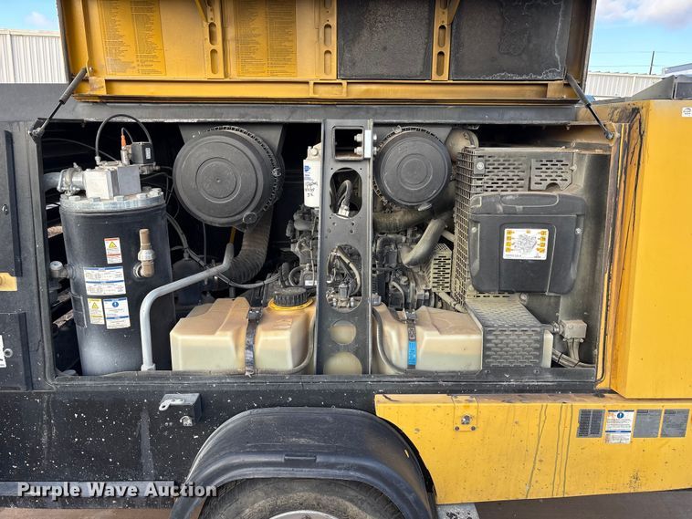 image for item EU4727 2022 Kaeser M118 air compressor