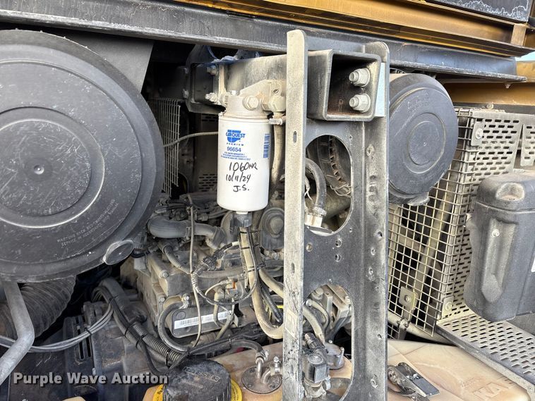 image for item EU4727 2022 Kaeser M118 air compressor