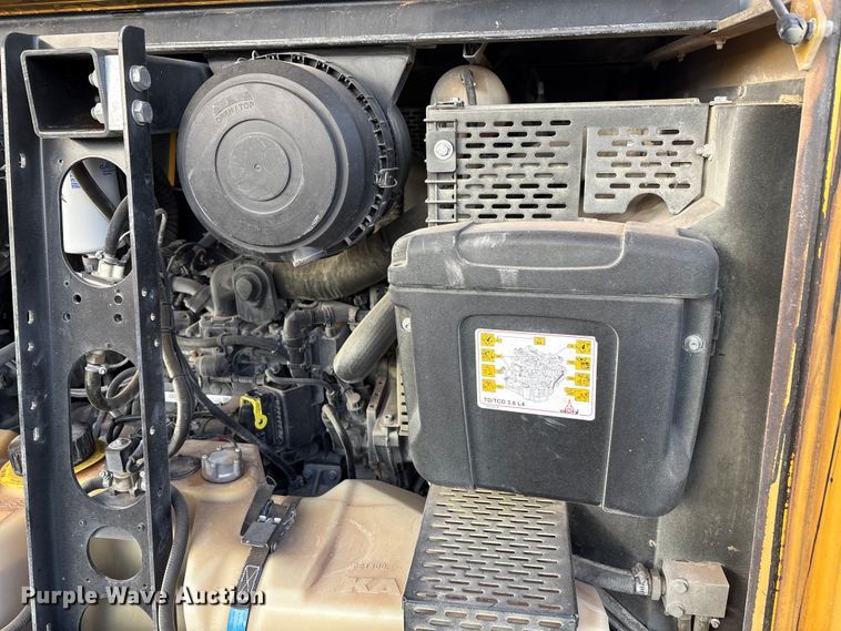 image for item EU4727 2022 Kaeser M118 air compressor