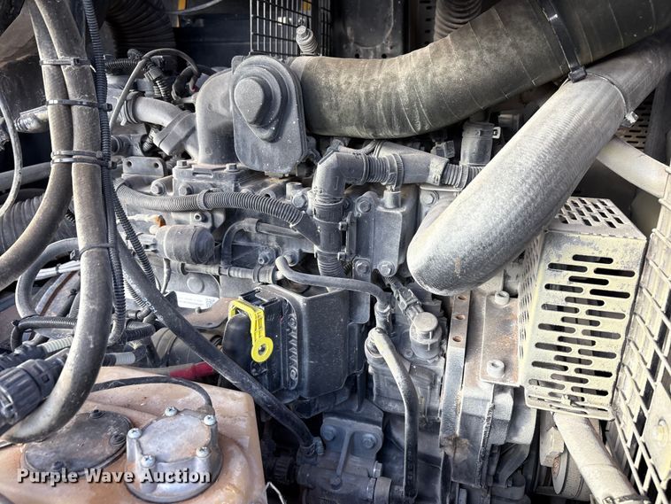 image for item EU4727 2022 Kaeser M118 air compressor