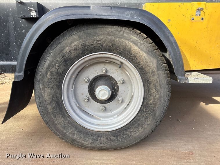 image for item EU4727 2022 Kaeser M118 air compressor