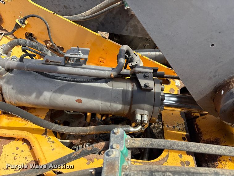 image for item EU4740 Volvo L60G wheel loader