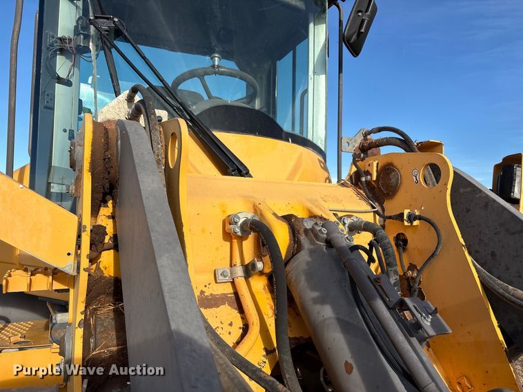 image for item EU4740 Volvo L60G wheel loader