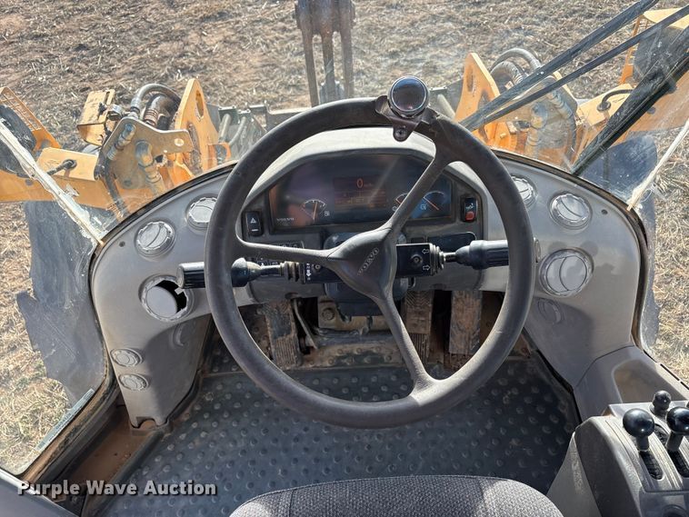 image for item EU4740 Volvo L60G wheel loader