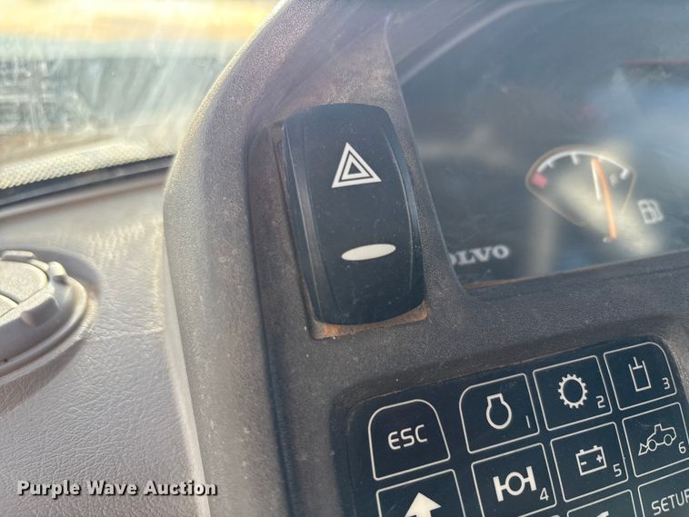 image for item EU4740 Volvo L60G wheel loader