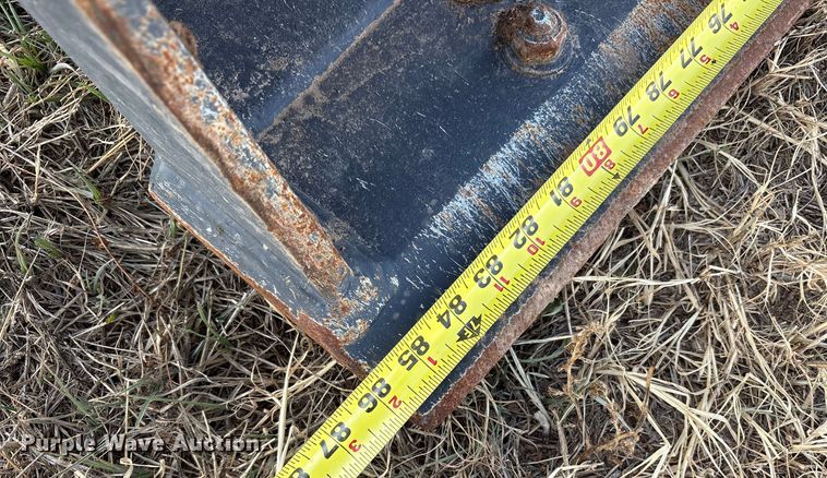 image for item EU4744 2012 John Deere 210LJ landscape tractor