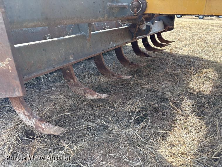 image for item EU4744 2012 John Deere 210LJ landscape tractor