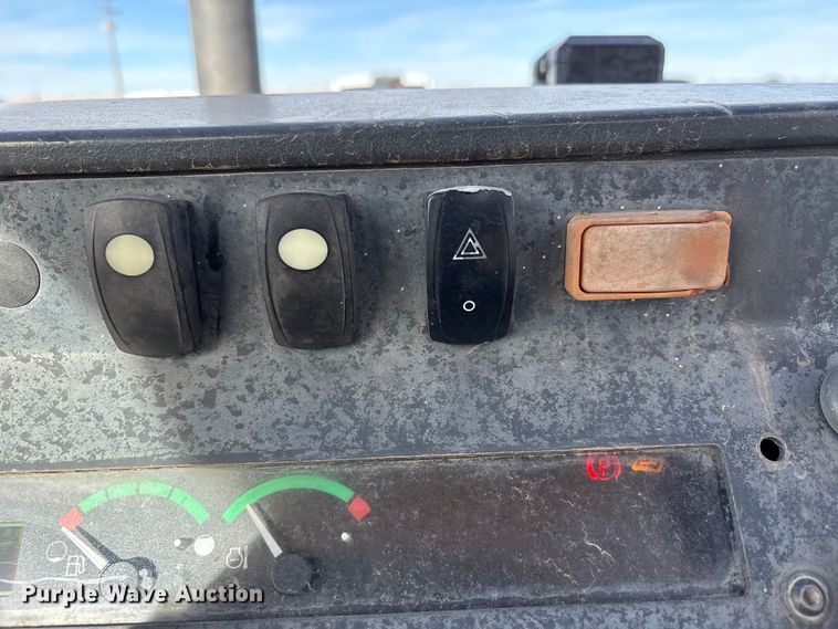 image for item EU4744 2012 John Deere 210LJ landscape tractor