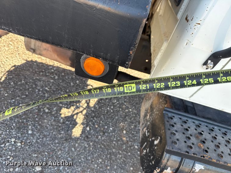 image for item EU5175 2005 International 4300 dump truck