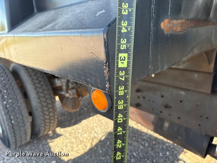 image for item EU5175 2005 International 4300 dump truck