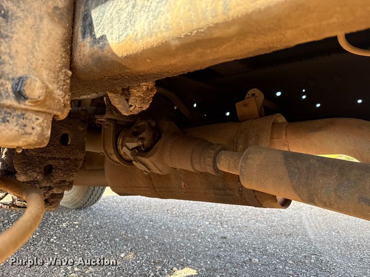 image for item EU5175 2005 International 4300 dump truck