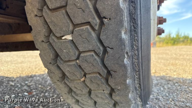 image for item EU5175 2005 International 4300 dump truck