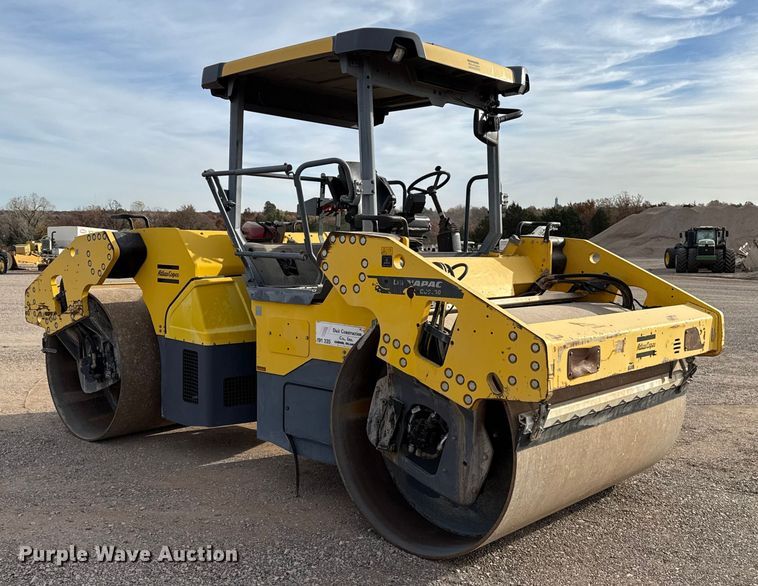 image for item EU5448 Dynapac CC6200 double drum vibratory roller