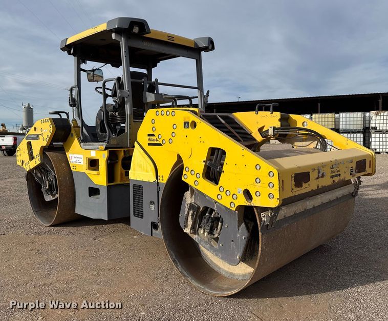 image for item EU5448 Dynapac CC6200 double drum vibratory roller