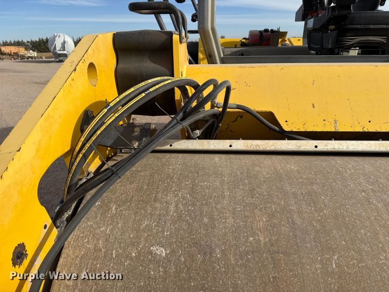 image for item EU5448 Dynapac CC6200 double drum vibratory roller