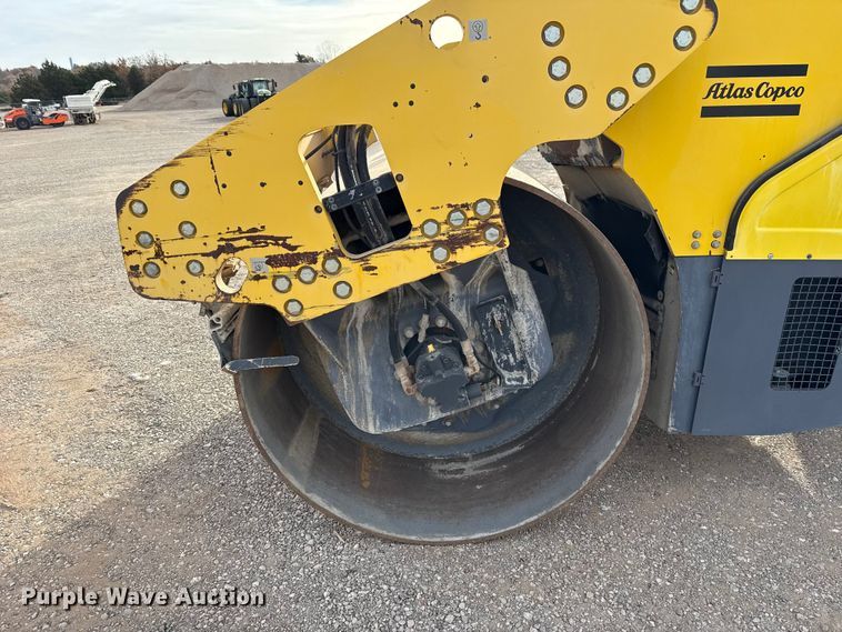 image for item EU5448 Dynapac CC6200 double drum vibratory roller