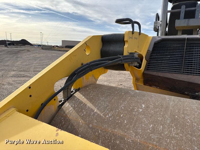 image for item EU5448 Dynapac CC6200 double drum vibratory roller