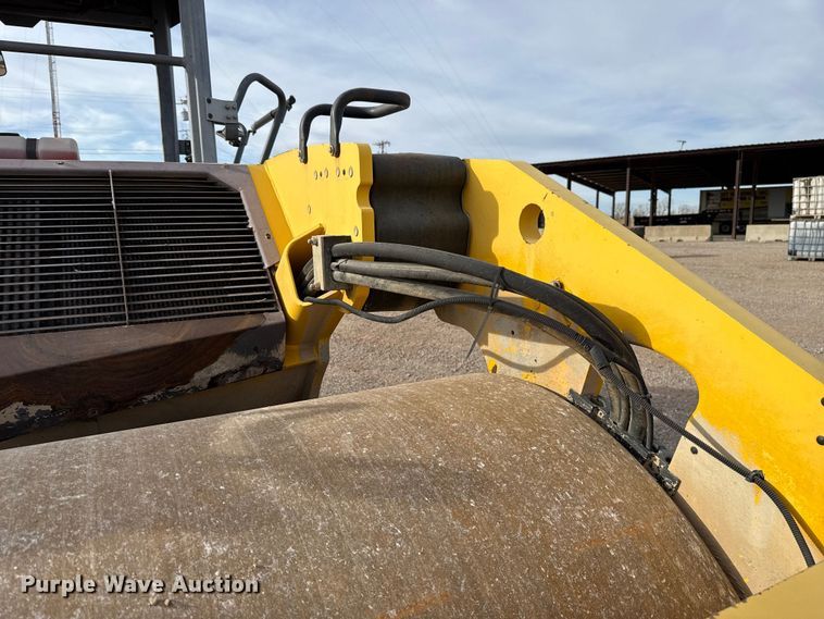 image for item EU5448 Dynapac CC6200 double drum vibratory roller