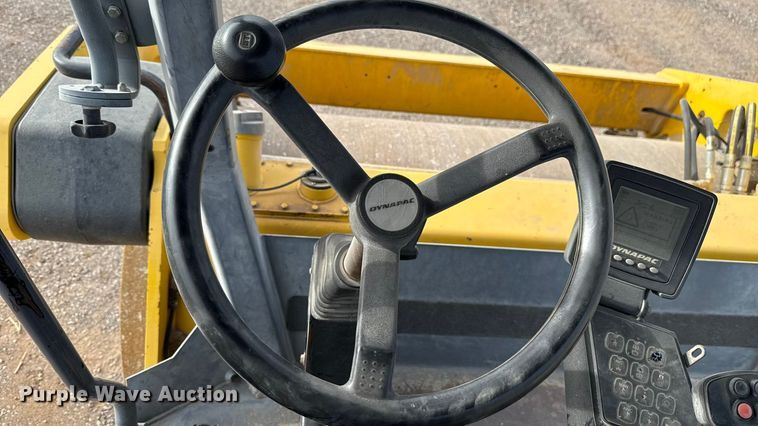 image for item EU5448 Dynapac CC6200 double drum vibratory roller