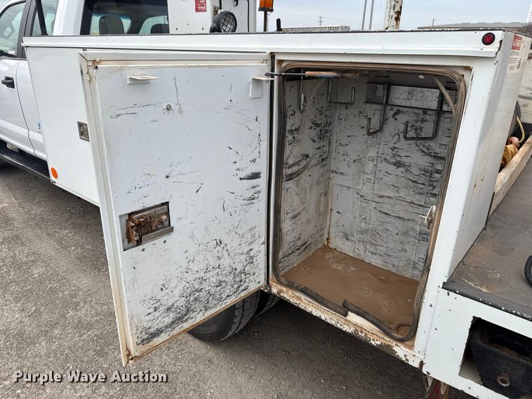 image for item EU5456 2018 Ford F550 bucket truck