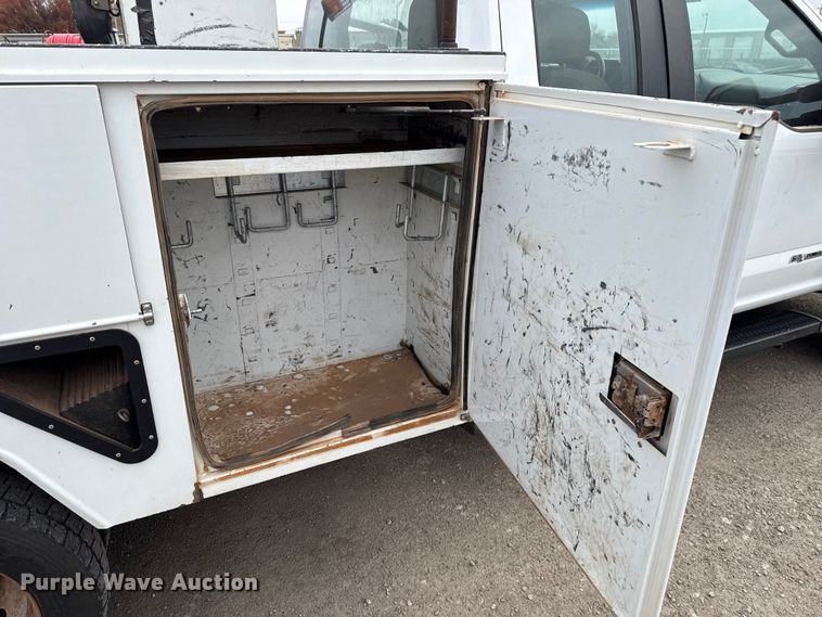 image for item EU5456 2018 Ford F550 bucket truck