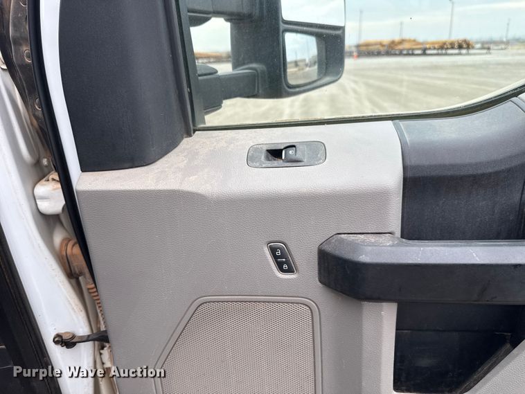 image for item EU5456 2018 Ford F550 bucket truck