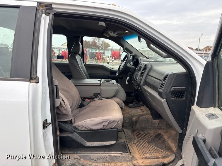 image for item EU5456 2018 Ford F550 bucket truck