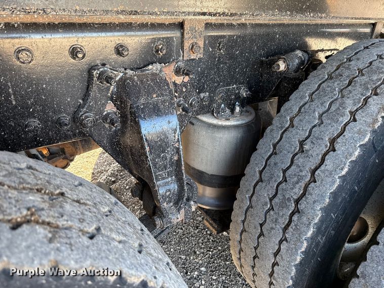 image for item EU5491 2014 Freightliner 114SD dump truck