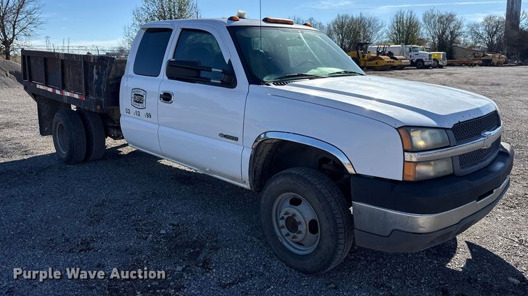 image for item EU5492 2004 Chevrolet Silverado 3500 Ext. Cab dump flatbed pickup truck