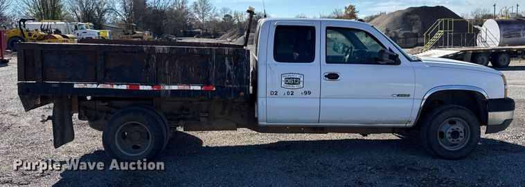 image for item EU5492 2004 Chevrolet Silverado 3500 Ext. Cab dump flatbed pickup truck