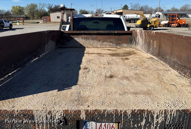 image for item EU5492 2004 Chevrolet Silverado 3500 Ext. Cab dump flatbed pickup truck