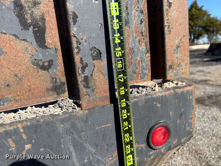 image for item EU5492 2004 Chevrolet Silverado 3500 Ext. Cab dump flatbed pickup truck