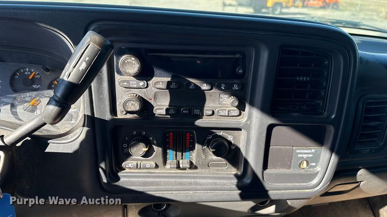 image for item EU5492 2004 Chevrolet Silverado 3500 Ext. Cab dump flatbed pickup truck