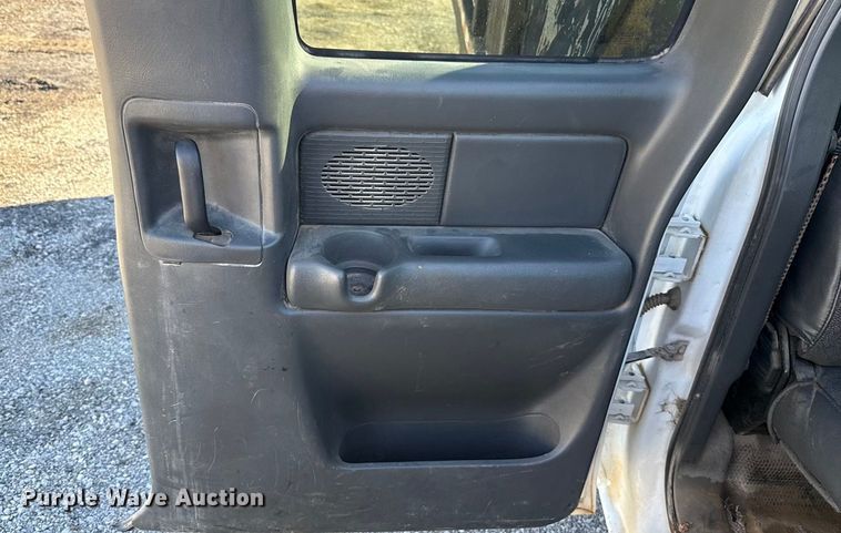 image for item EU5492 2004 Chevrolet Silverado 3500 Ext. Cab dump flatbed pickup truck