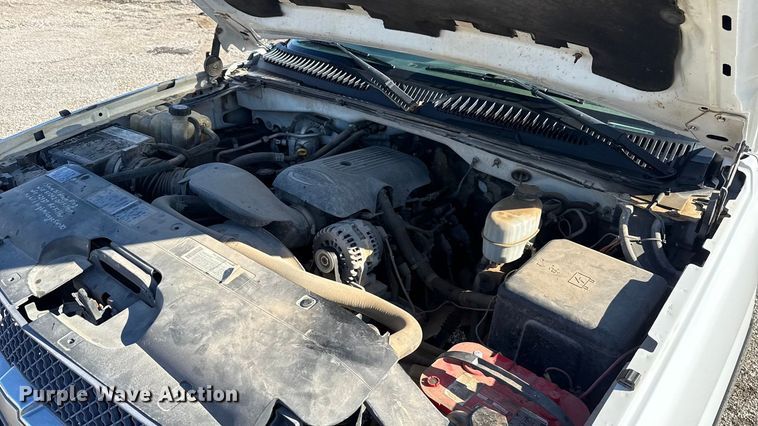 image for item EU5492 2004 Chevrolet Silverado 3500 Ext. Cab dump flatbed pickup truck