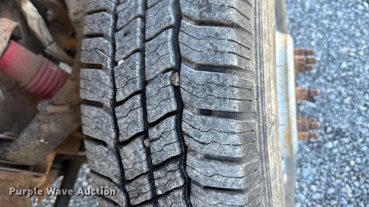 image for item EU5492 2004 Chevrolet Silverado 3500 Ext. Cab dump flatbed pickup truck